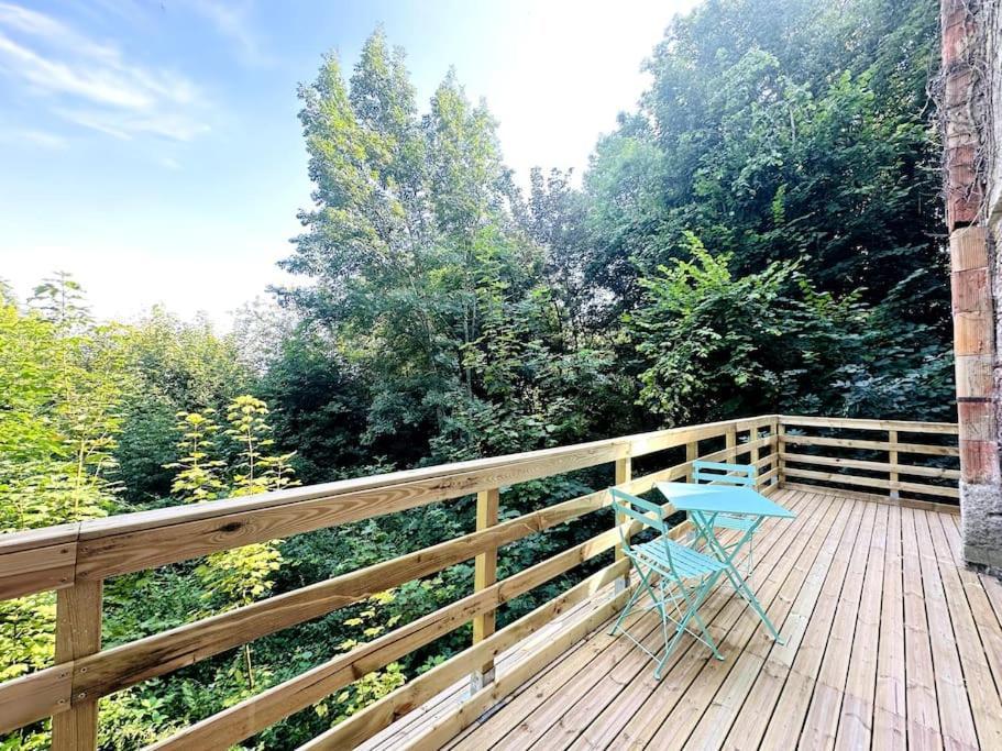 Jungle Appartement Avec Terrasse Laon Esterno foto